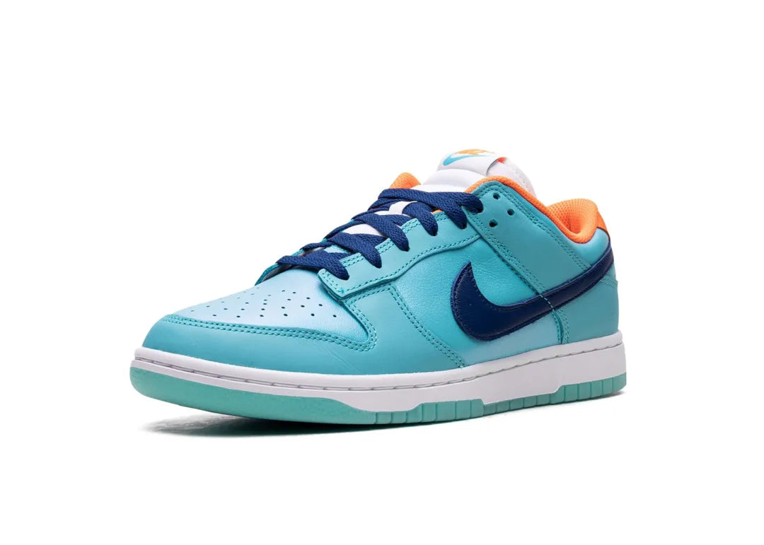 Nike Dunk Low SE Baltic Blue Total Orange