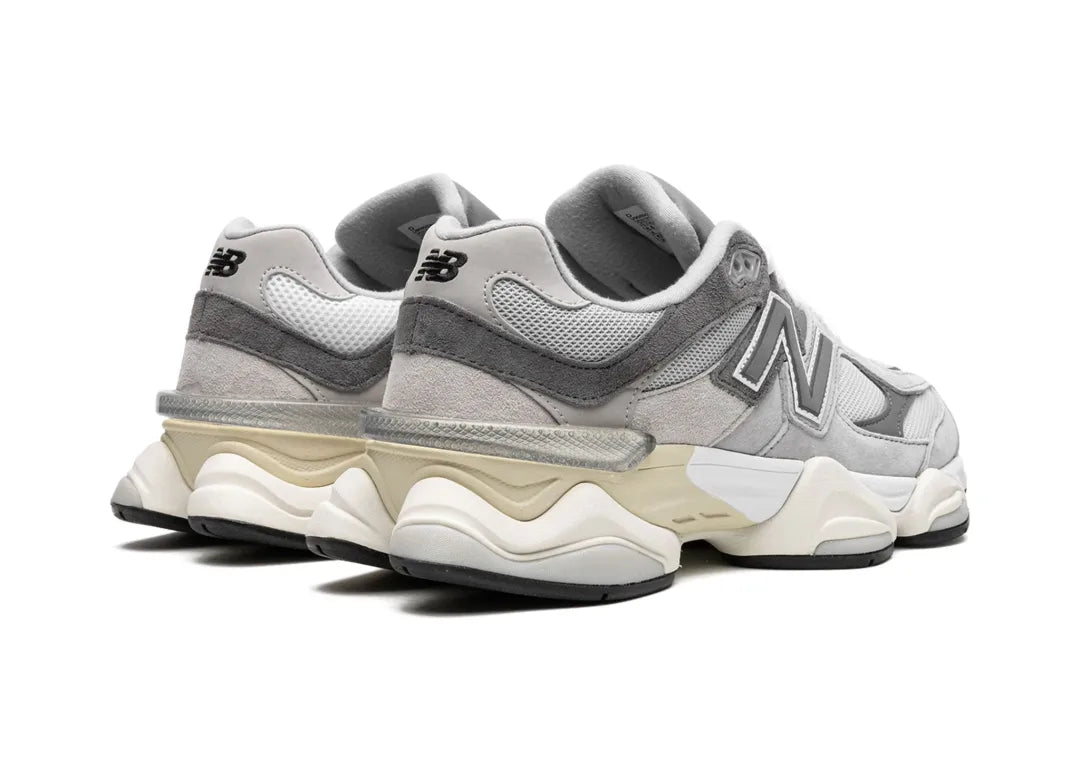 New Balance 9060 Rain Cloud Grey - PLUGSNEAKRS