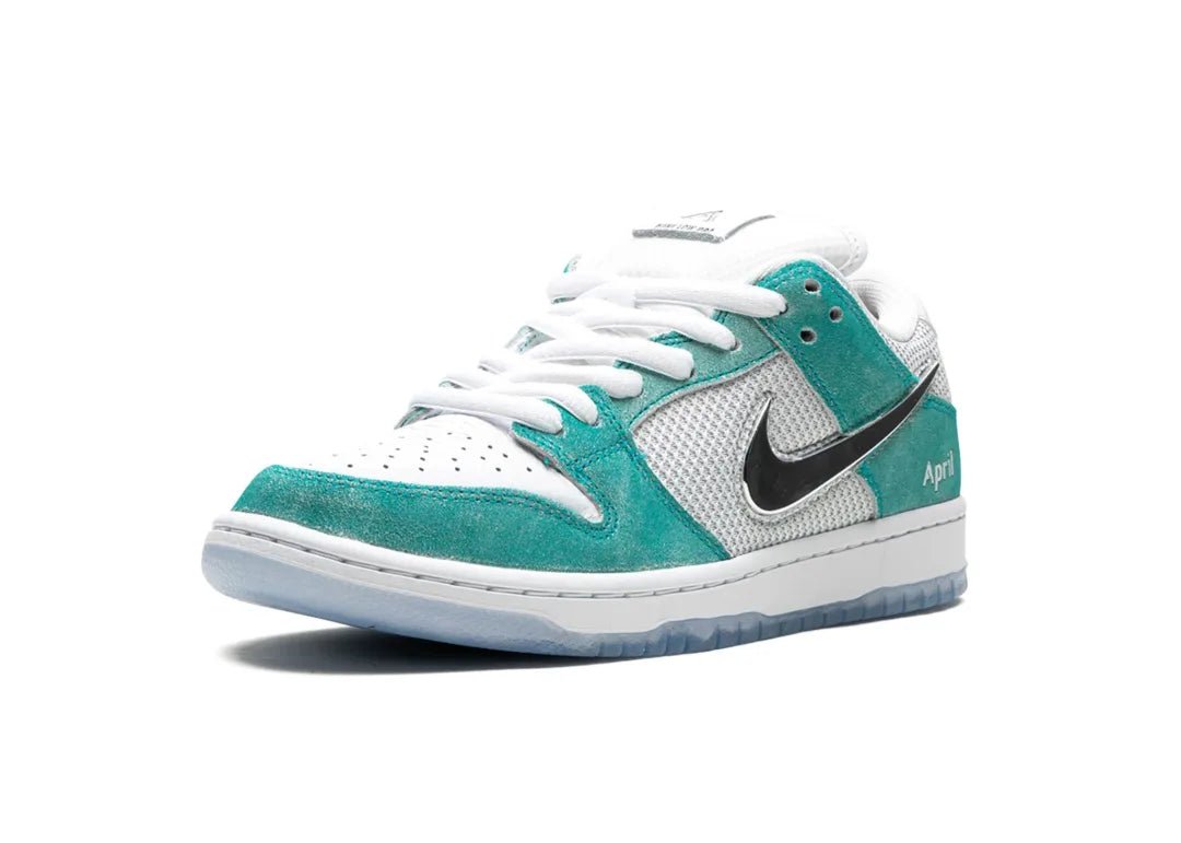 Nike SB Dunk Low April Skateboards - PLUGSNEAKRS