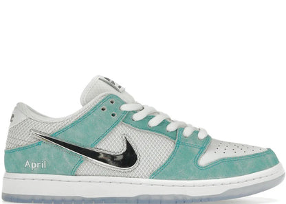 Nike SB Dunk Low April Skateboards - PLUGSNEAKRS