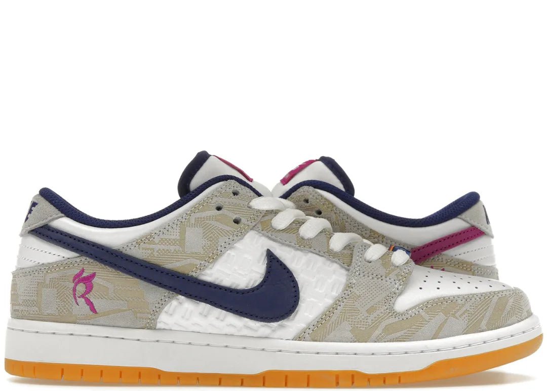 Nike SB Dunk Low Rayssa Leal - PLUGSNEAKRS