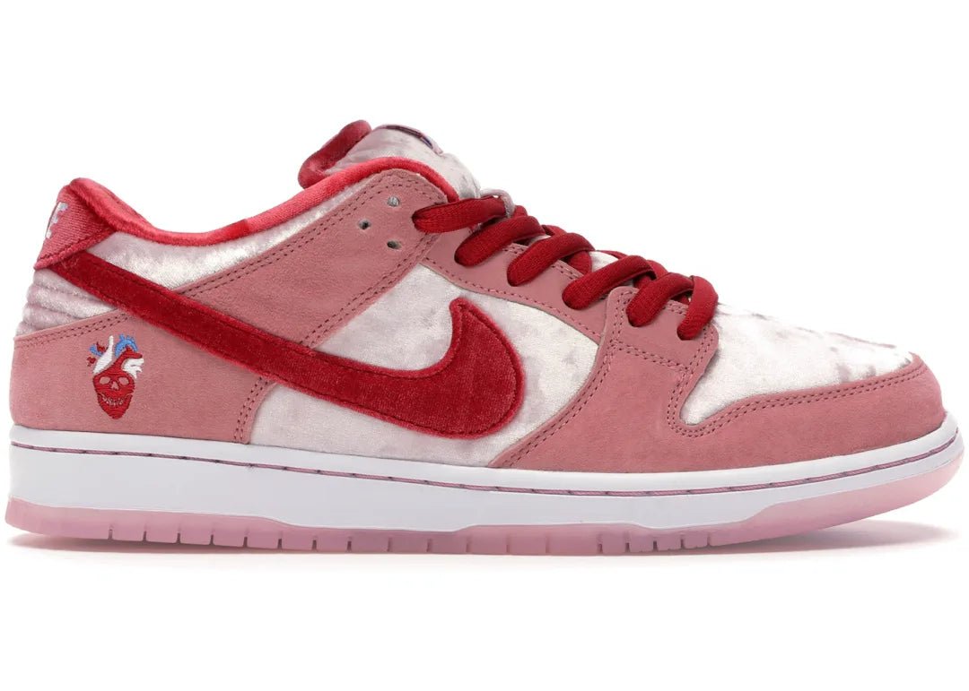 Nike SB Dunk Low StrangeLove Skateboards - PLUGSNEAKRS