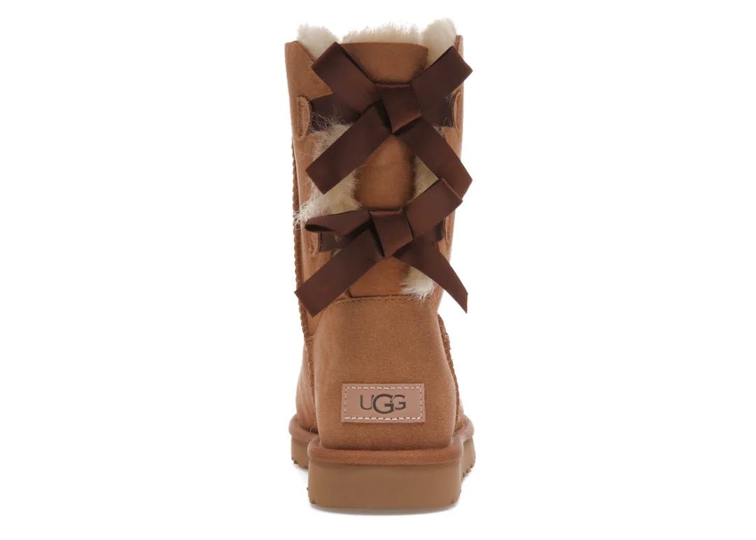 UGG Bailey Bow II Boot Chestnut (W)